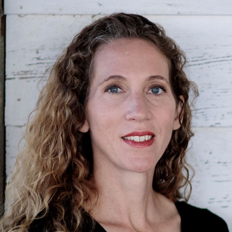 headshot of Elizabeth McCarty